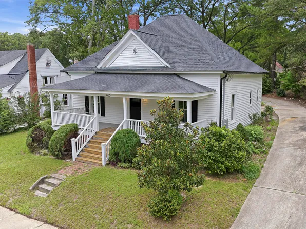 405 E Academy St, Fuquay Varina, NC 27526