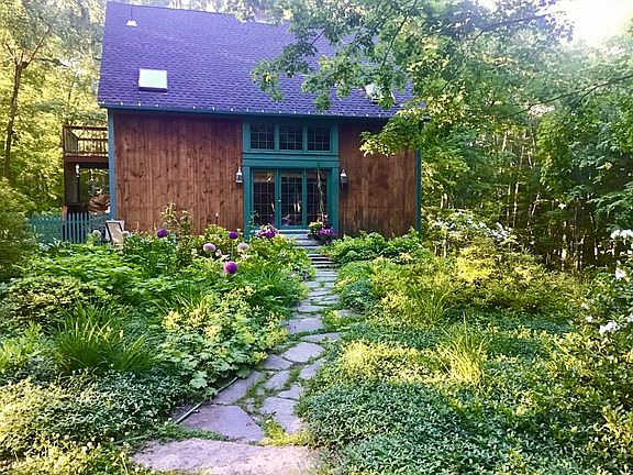 2nd image of 9 Spaulding Rd