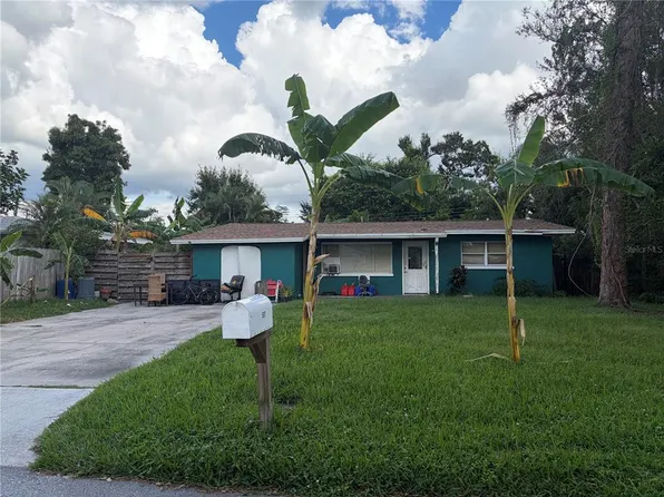 5617 Olive St, Sarasota, FL 34231