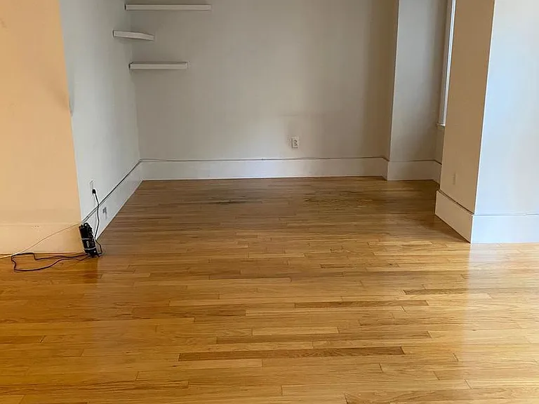 1615 Walnut St #3 — Photo 7