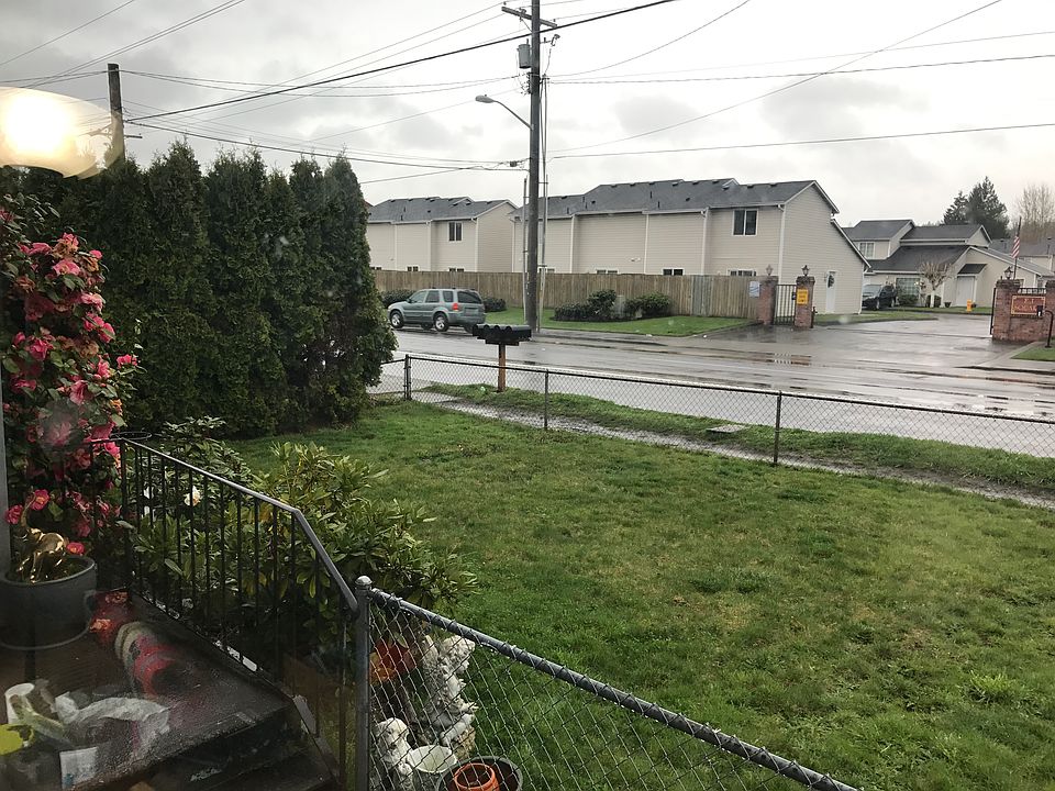 1st image of 1315 M St SE