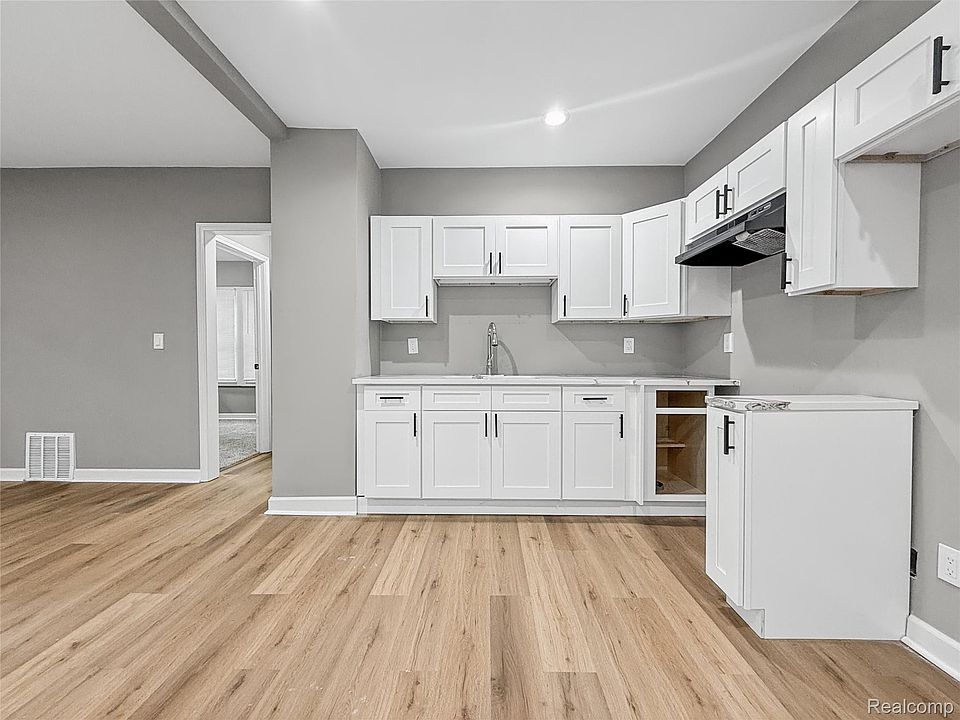 9920 Balfour Rd, photo 11