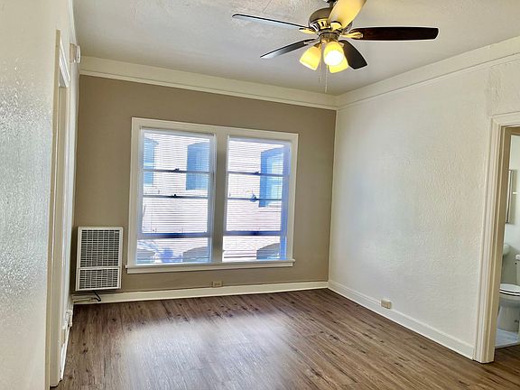 3rd image of 1716 N Edgemont St APT 52
