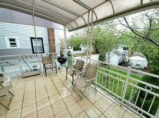 23-50 37th St #1L, Astoria, NY 11105