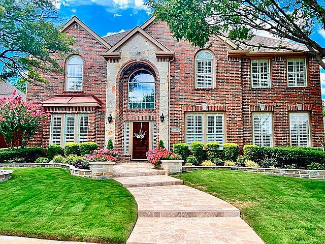 1st image of 4437 Mira Vista Dr