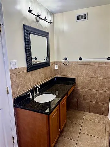 6700 Pontchartrain Blvd — Photo 16