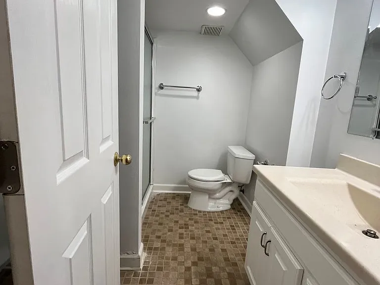 1411 S Willow Ave — Photo 21