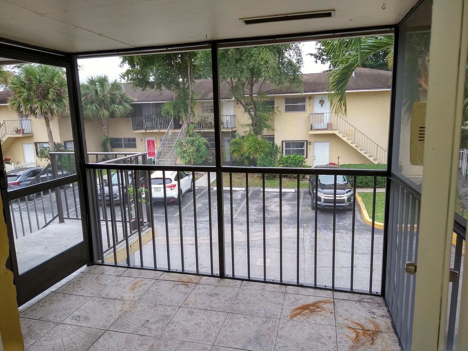 15619 SW 73rd Circle Ter — Photo 2