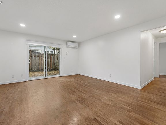 4th image of 5566 SW Erickson Ave