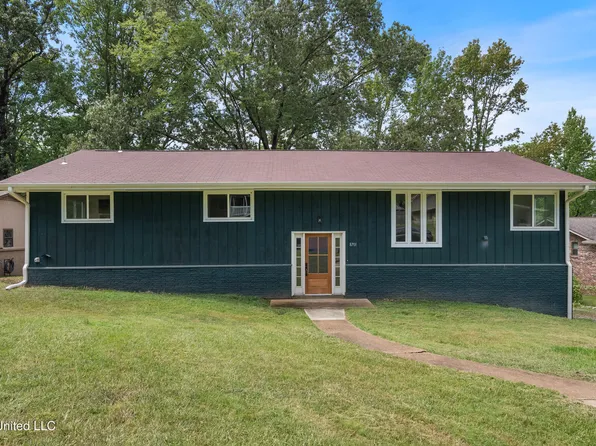 8701 Bobwhite Dr, Hernando, MS 38632