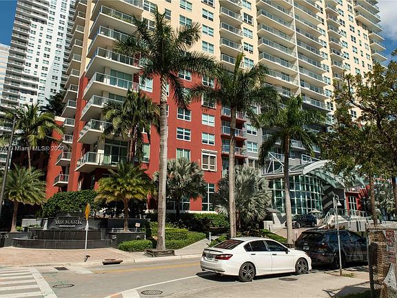 3rd image of 1155 Brickell Bay Dr APT 3302