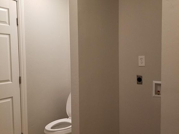 5th image of 4580 Chris Ln