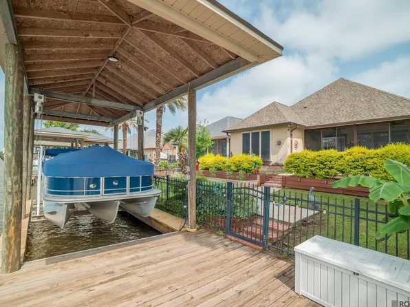 21123 Waterfront East Dr, Maurepas, LA 70449
