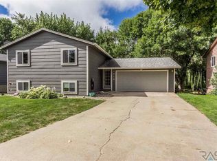 4613 S Bluestem Cir, Sioux Falls, SD 57106