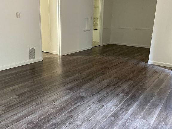 3rd image of 1252 Havenhurst Dr APT 11