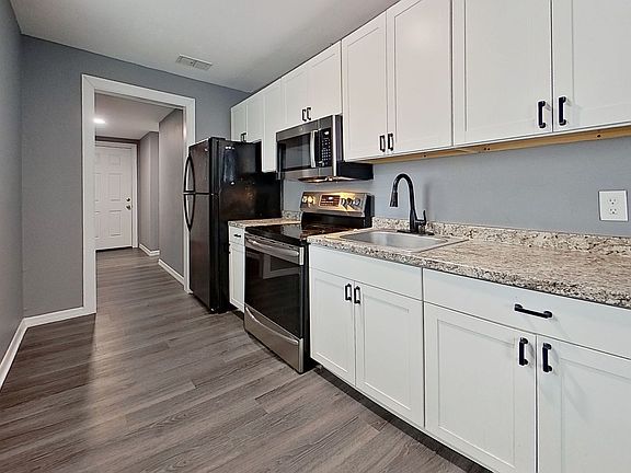 4th image of 535 W 59th St