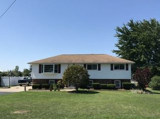 6132 Old Beattie Rd, Lockport, NY 14094