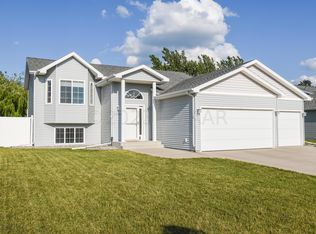 3686 Polk St S, Fargo, ND 58104