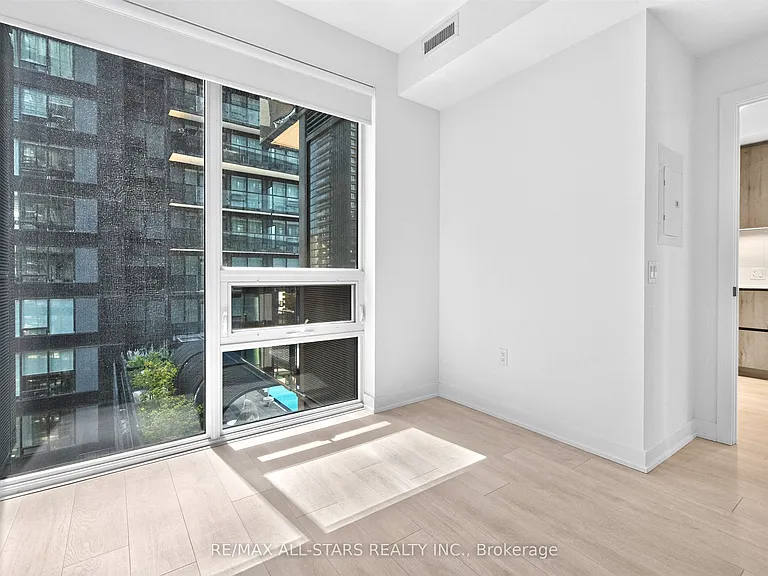 127 Broadway Ave #1106 — Photo 16