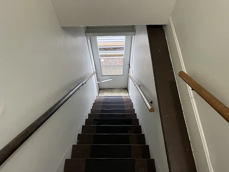 1009-1011 Superior Ave #1011 — Photo 14