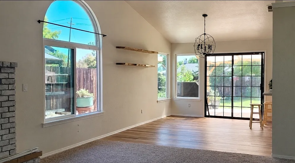 2541 Candlewood Dr — Photo 3