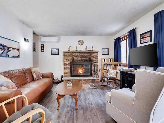 4th image of 6063 Boardwalk Dr
