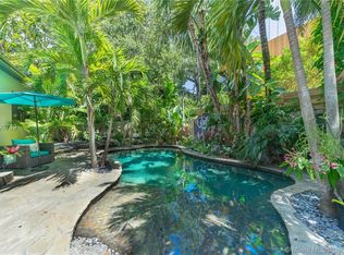 2500 Tequesta Ln, Miami, FL 33133