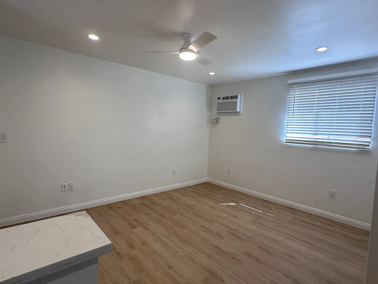 Studio, 262 sqft, $1,495 — Photo 4