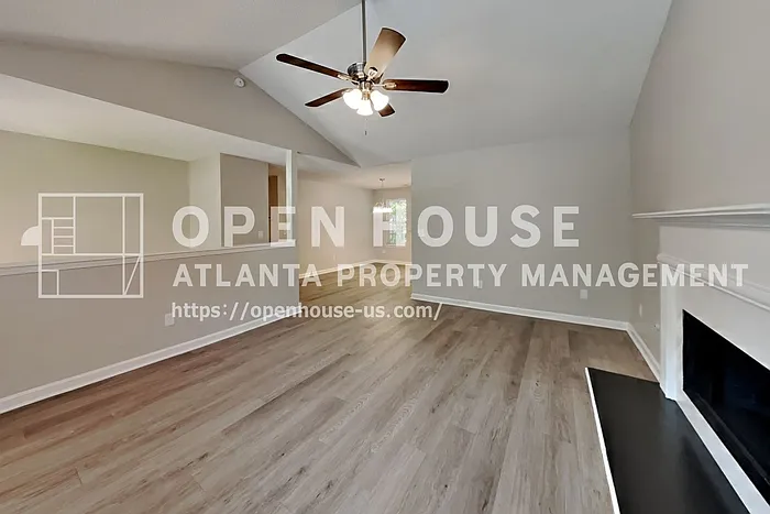 4 bed, 3.0 bath, 1889 sqft, $2,250 — Photo 3