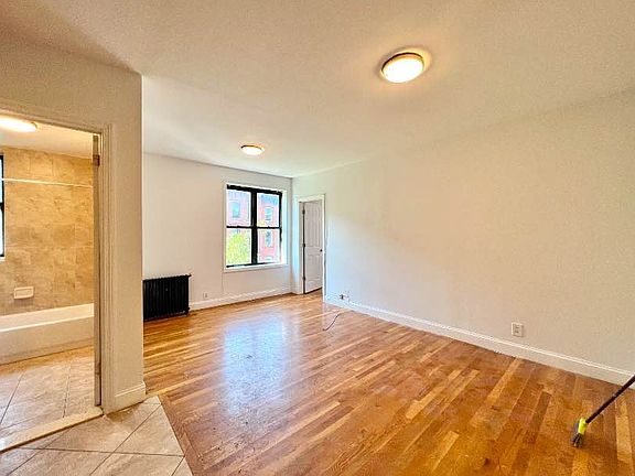 3rd image of 57 Herkimer St APT 303