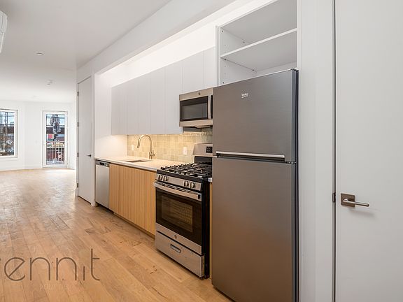 5th image of 58 Vanderbilt Ave #4M
