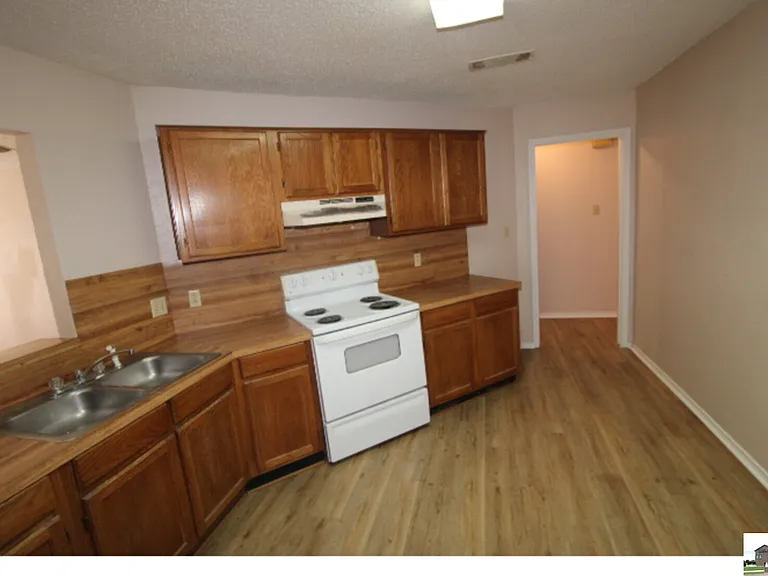 1706 Wickfield Way — Photo 8