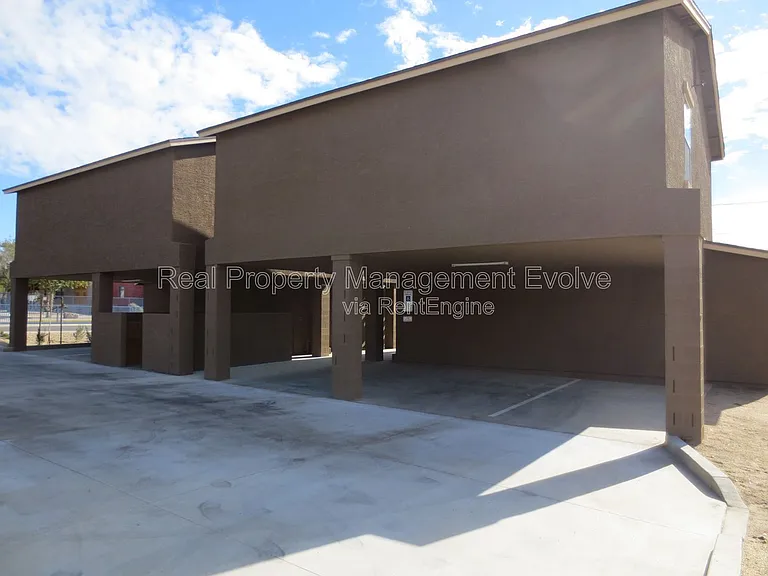 10402 N 9th Ave #1 — Photo 24