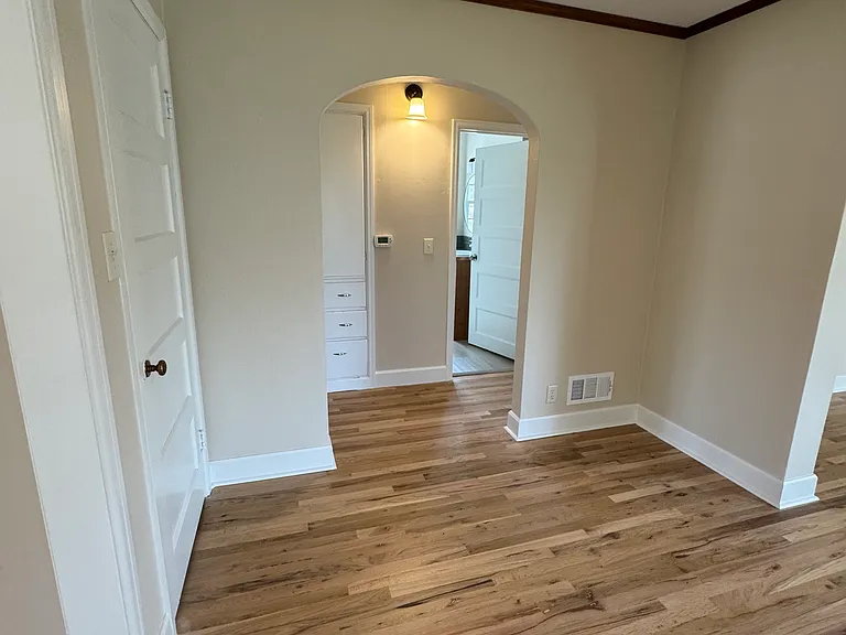1844 S 2nd Ave — Photo 9