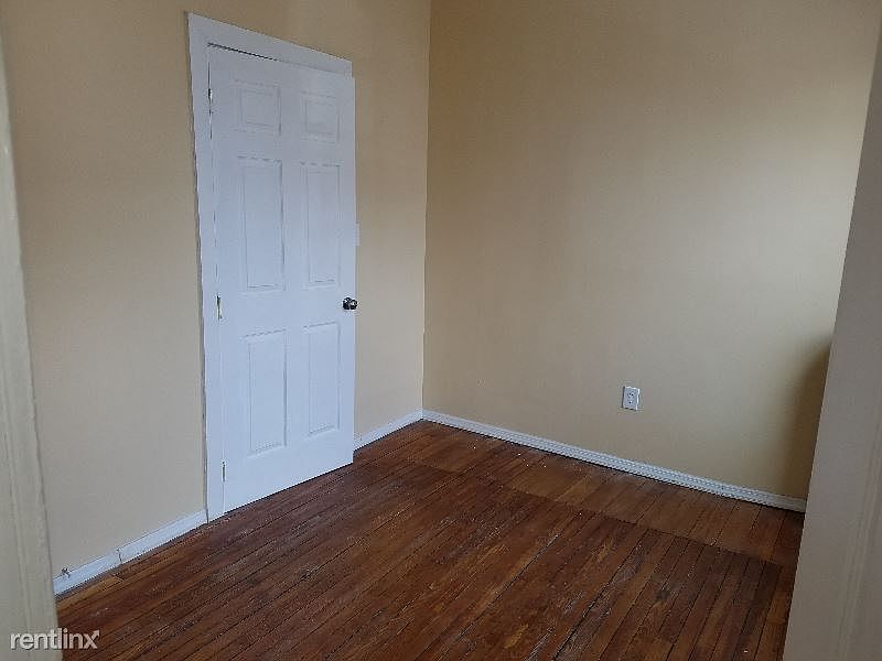 2nd image of 507 Park Ave #2