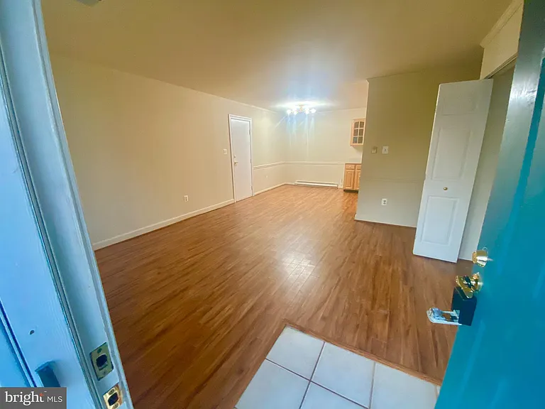1042 S Ironwood Rd — Photo 3