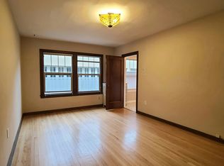 956 10th Ave E APT 104, Seattle, WA 98102