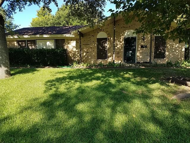 1st image of 3413 Urban Dr