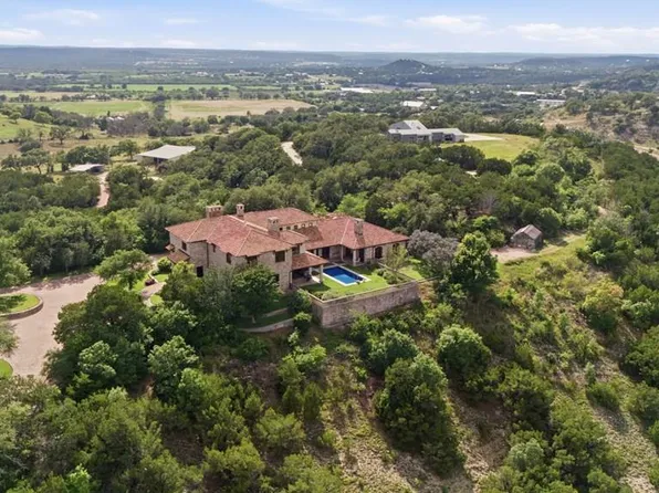 234-388 Foxfire Rd, Fredericksburg, TX 78624