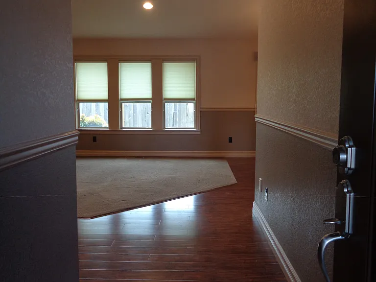 6439 Robin Hood St SE — Photo 6