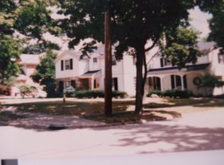 1122 Brookwood St, Birmingham, MI 48009