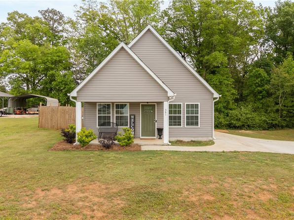 381 Deer Farm Pond Ln, Fair Play, SC 29643
