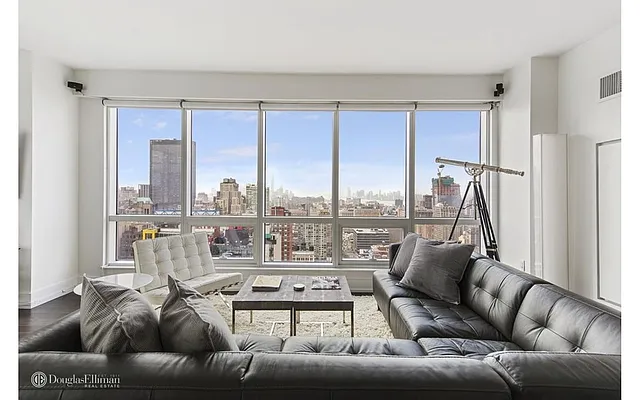 Rented by Douglas Elliman | media 20