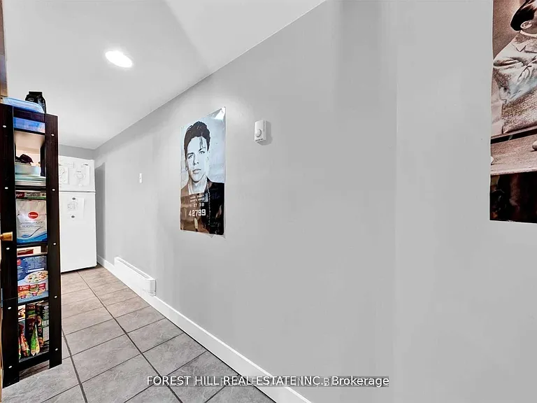 996 Bayview Ave #LOWER — Photo 10