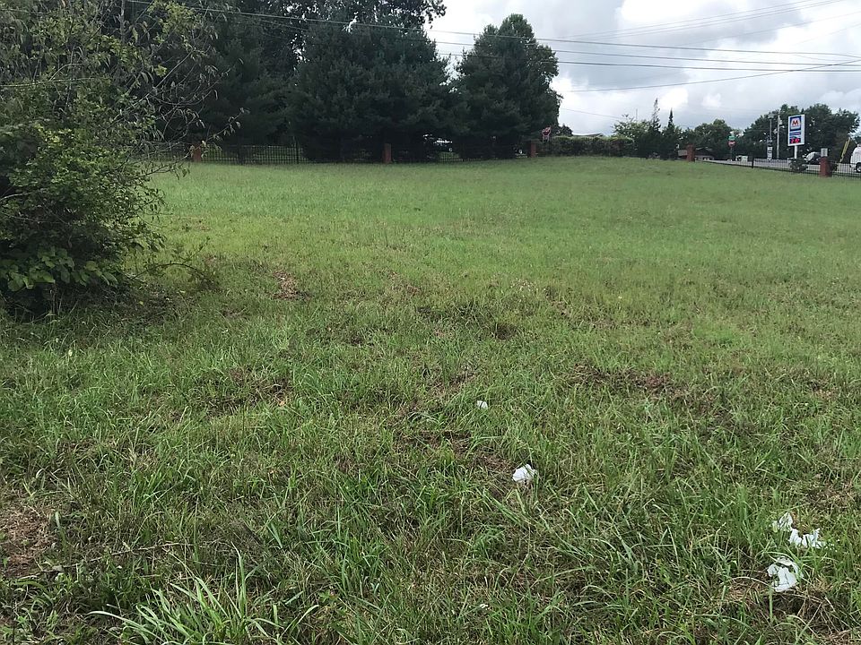 2nd image of 1145 Heathmoor Ct
