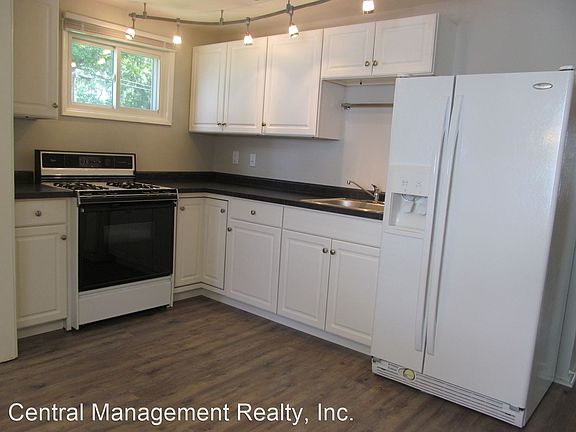 4th image of 816 Woodcliff Dr
