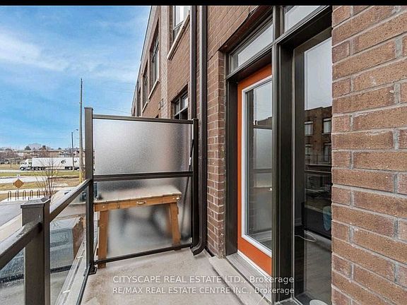 2nd image of 17 Beliveau St