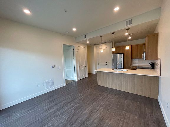 4th image of 308 W North Temple APT 122