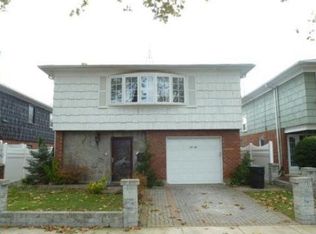 4708 167th St, Flushing, NY 11358