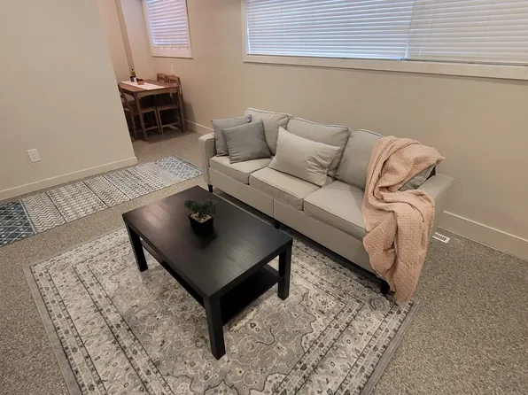 11839 45th St NW #3, Edmonton, AB T5W 2T3